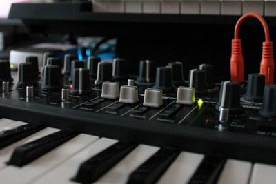 music synth